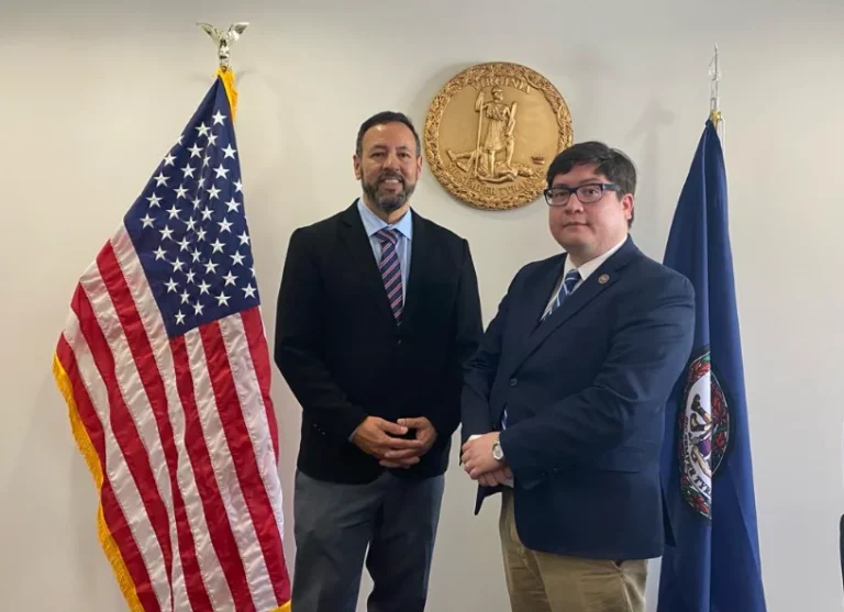 Alejandro Suárez Drives Strategic Alliances in Meeting with Representative Michael Pérez