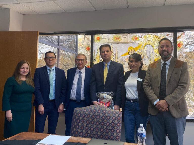 Meeting at HSA Headquarters in Richmond: Support for the Peruvian Community in the U.S.